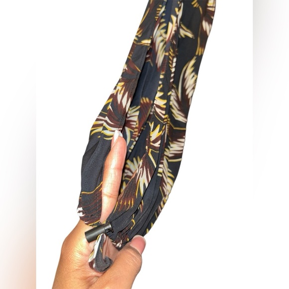 A.L.C Rory V-neck Pleated Silk Dress Size 8 - Picture 9 of 11